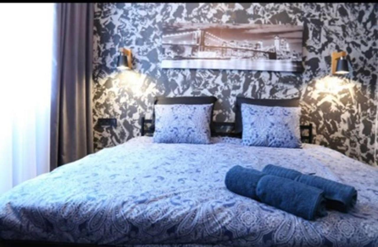 Samira1 Appartement Kiev Buitenkant foto